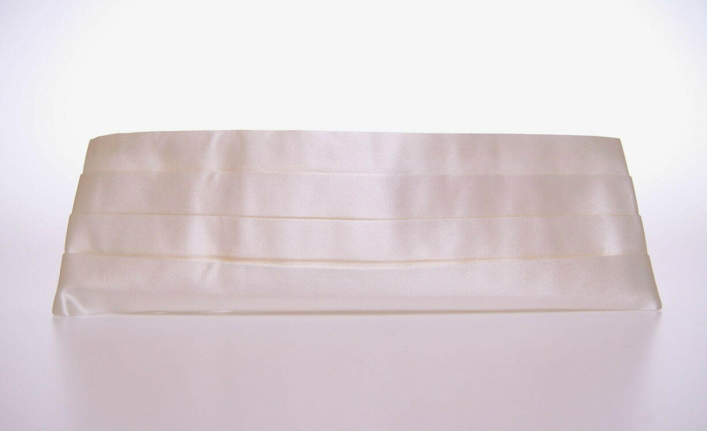 Dolce & Gabbana Elegant White Silk Cummerbund