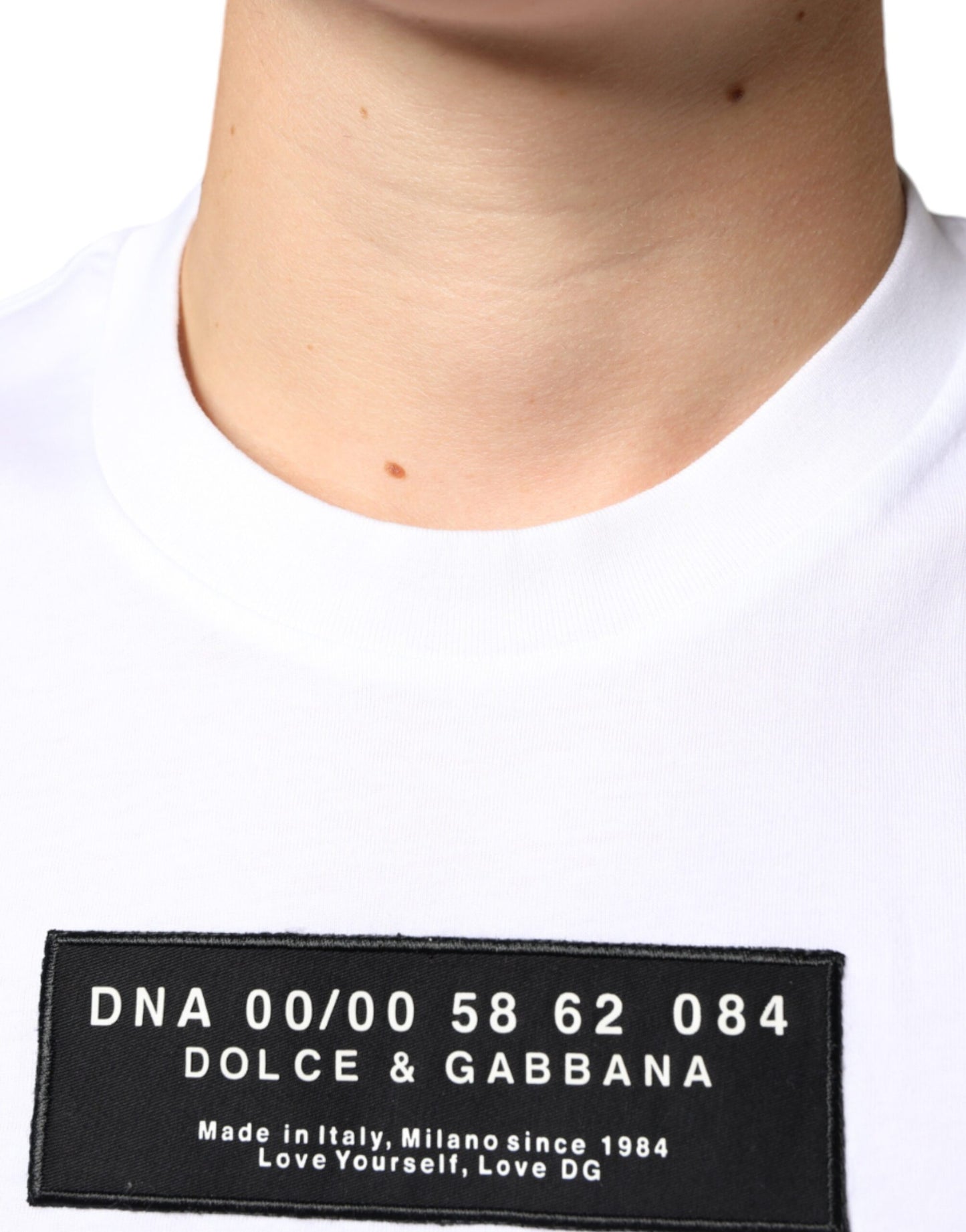 Dolce & Gabbana White Cotton DG Applique Casual T-shirt